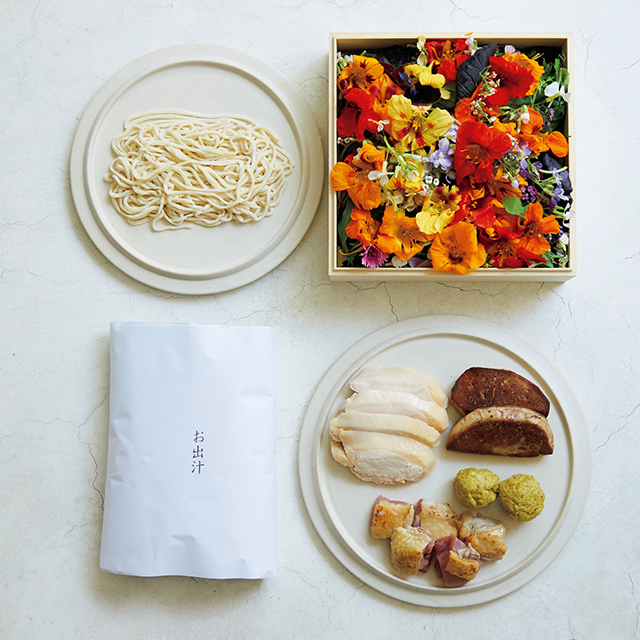 「レストランオマージュ」 うどんすきボックス( 東京・浅草)