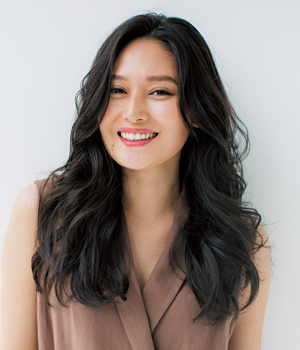40代に似合う髪型 ロングヘアスタイル人気ランキング9位