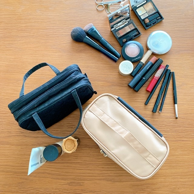 フルメイク道具が入っちゃう Martinique Marisolコスメバニティポーチ ファッション誌marisol マリソル Online 40代をもっとキレイに 女っぷり上々