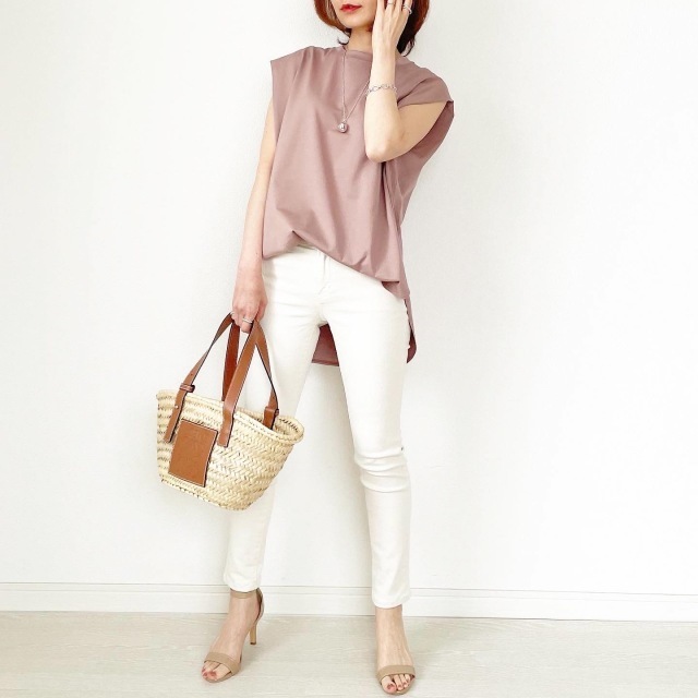 大人にこそ似合う!ノースリーブTシャツ【tomomiyuコーデ】15