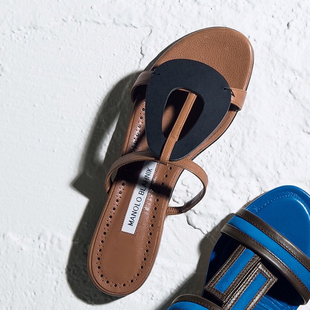マノロ・ブラニク PUXANFLAT フラットサンダル 10mm ビジュー付きフラットサンダル（シューズ）｜MANOLO BLAHNIK