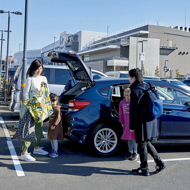 週末は家族で大型スーパーへ買い出しに。