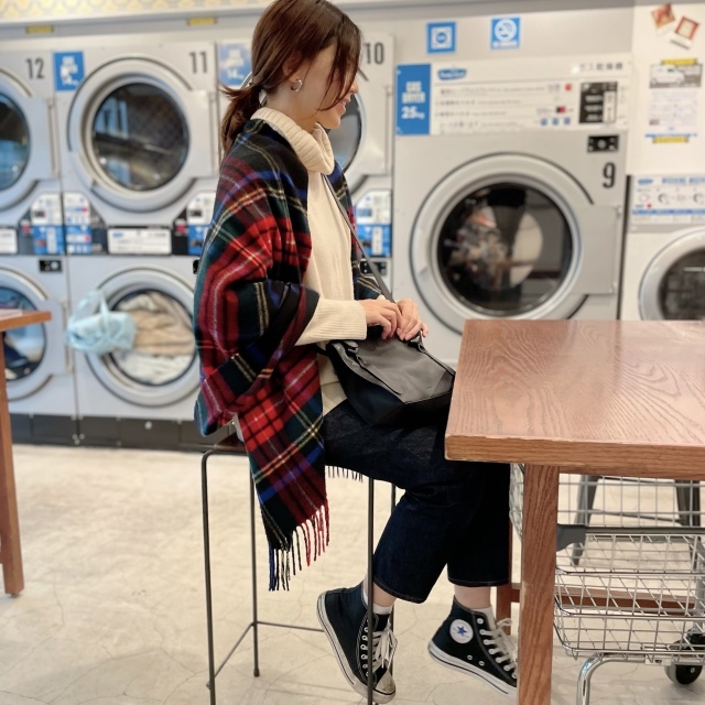 スニーカーコーデまとめ2022年2月 デニム×ハイカットコンバース