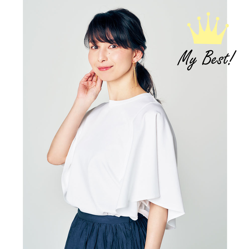 なで肩と下がってきたバスト白Tシャツ1