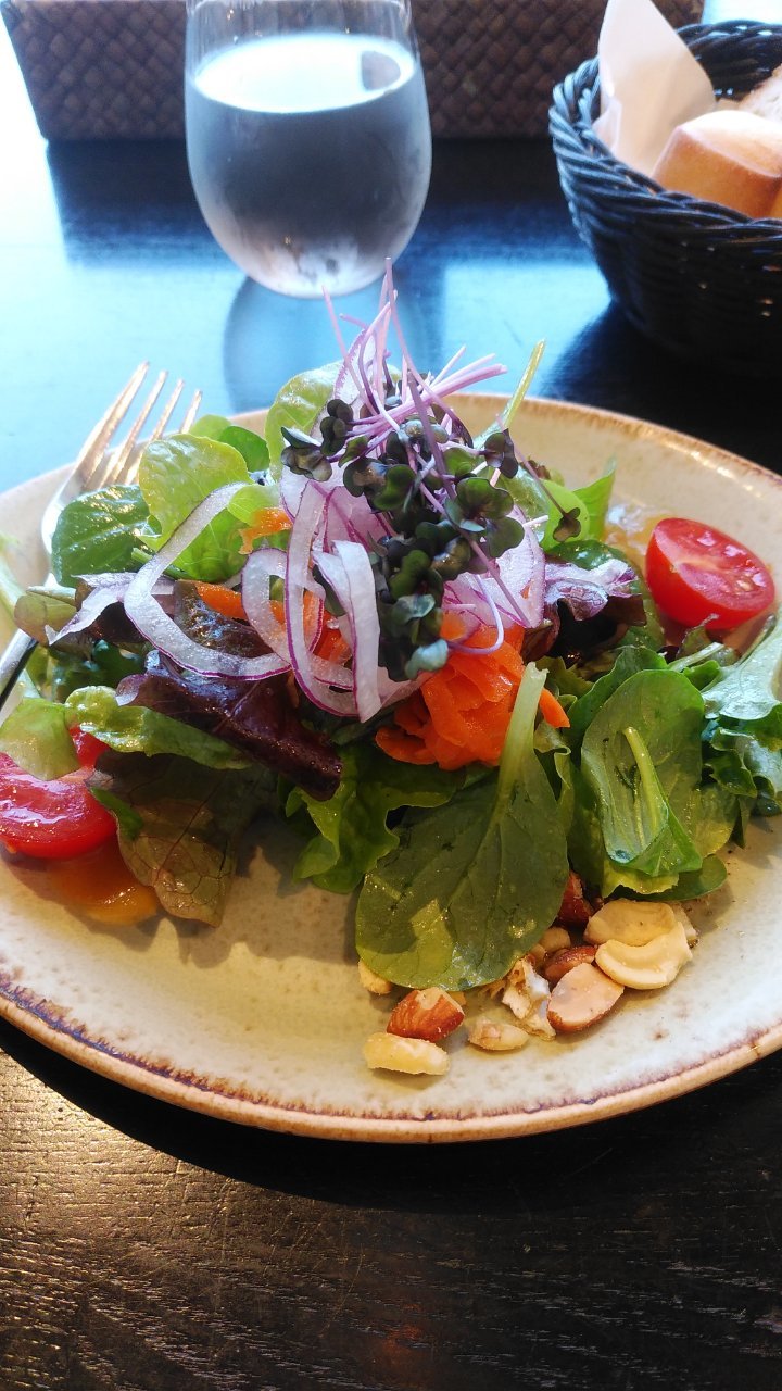 新鮮野菜のパレットサラダ