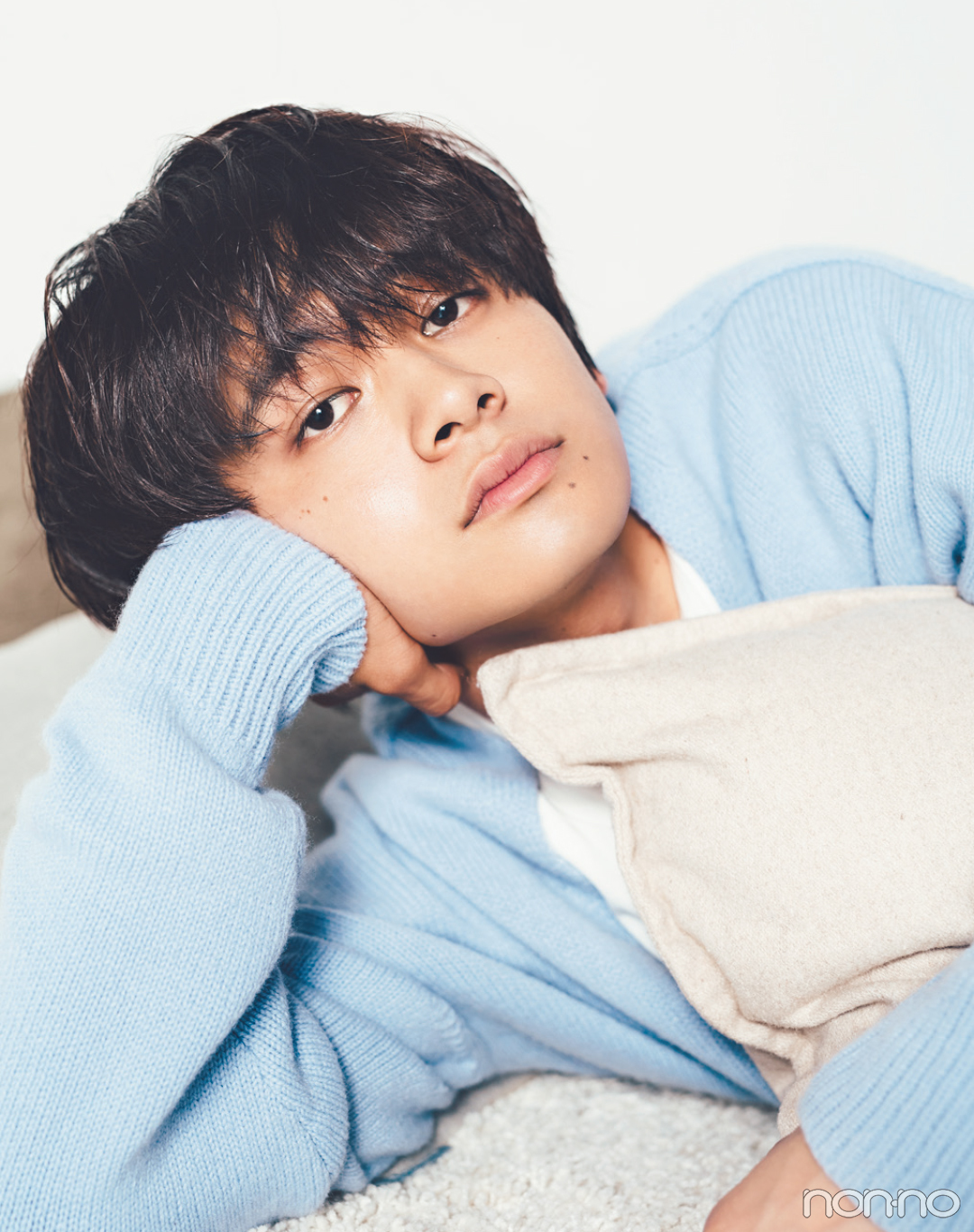 【ウェブ限定オフショ公開】北村匠海さんとお部屋でデート!_1_3