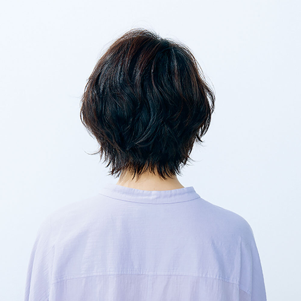 後ろから見た 40代人気ショートヘアスタイル7位