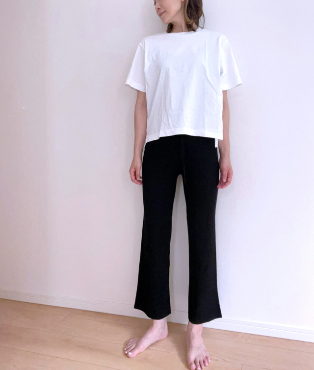定番の黒パンツを極める!今っぽく、おしゃれで、美脚見えする黒パンツコーデまとめ|40代ファッション_1_33