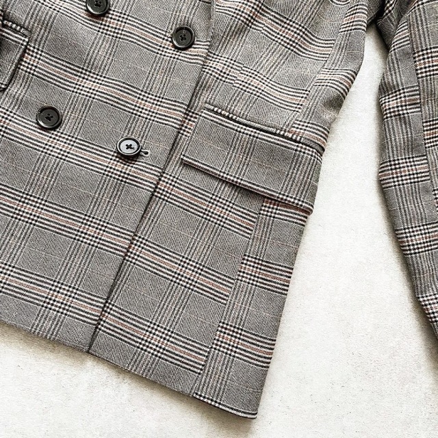 Gu秋物 メンズライクな今旬アイテム Tomomiyuコーデ ファッション誌marisol マリソル Online 40代をもっとキレイに 女っぷり上々