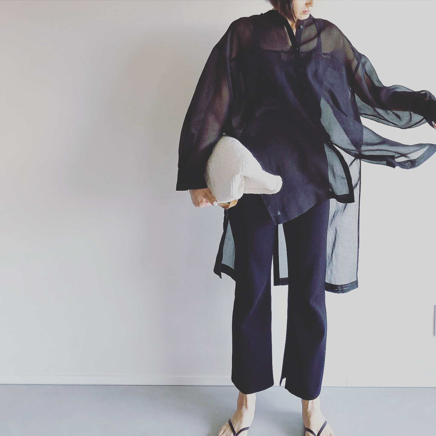 ELE STOLYOF シャツコーデ