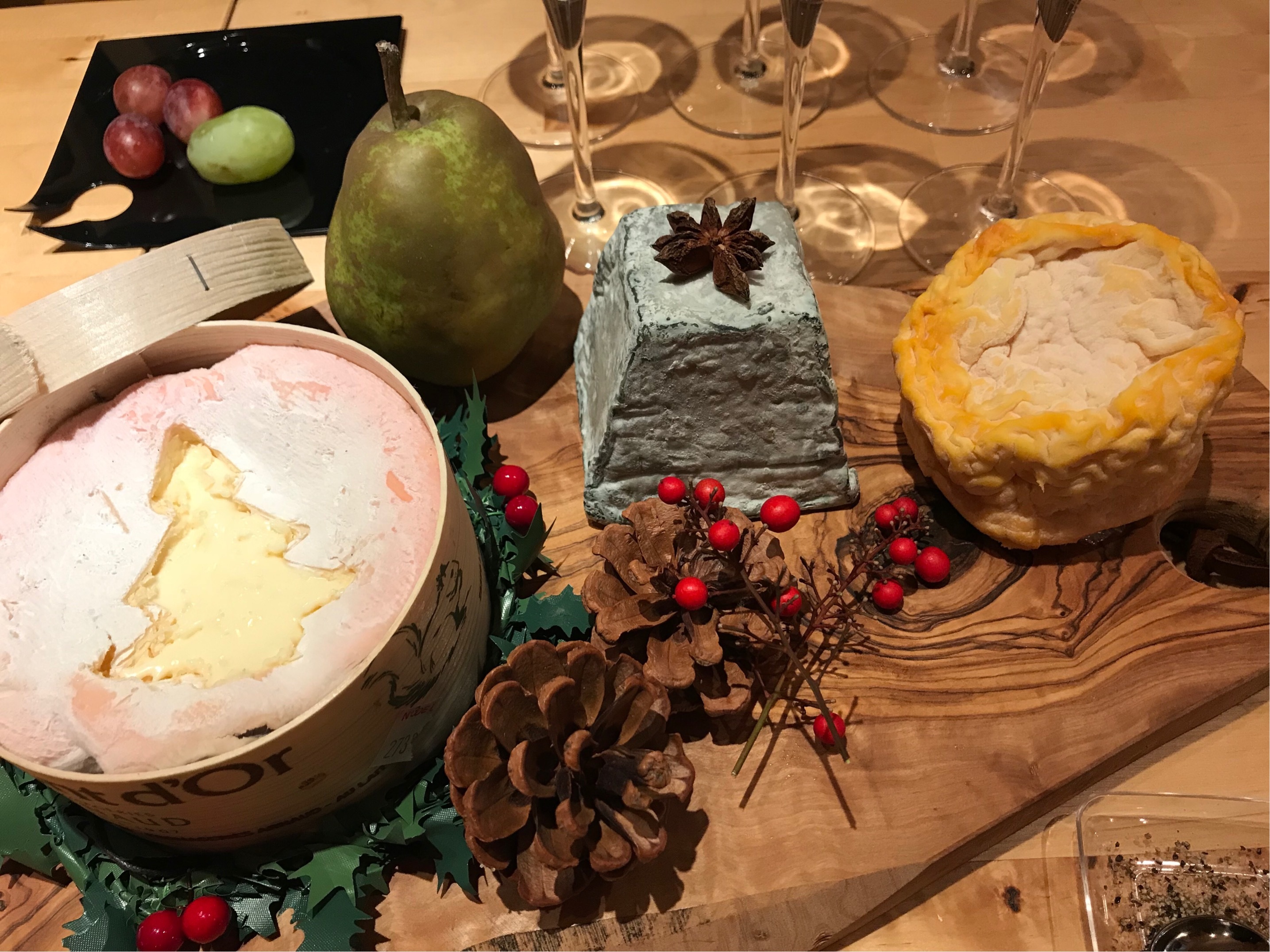 Xmasパーティーにおススメ♡美味しすぎるチーズ「モンドール」!_1_1
