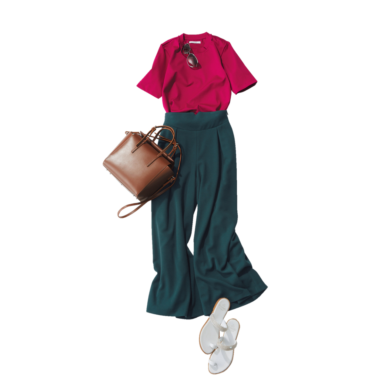 春夏のワイドパンツコーデ選 体型をカバーしてくれるワイドパンツを上品に着こなして ファッション誌marisol マリソル Online 40代をもっとキレイに 女っぷり上々