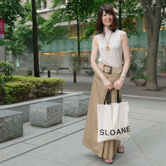 カジュアルすぎず上品に エクラ華組の スローンbltバッグ コーデ 五選 Happy Plus ハピプラ