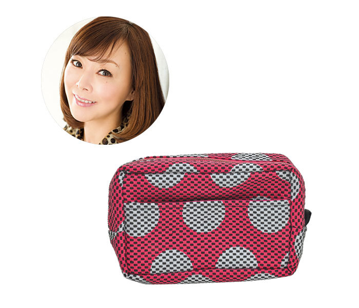 美容ジャーナリスト 小田ユイコさん「あなたのコスメポーチの中身、見せてください!」_1_1