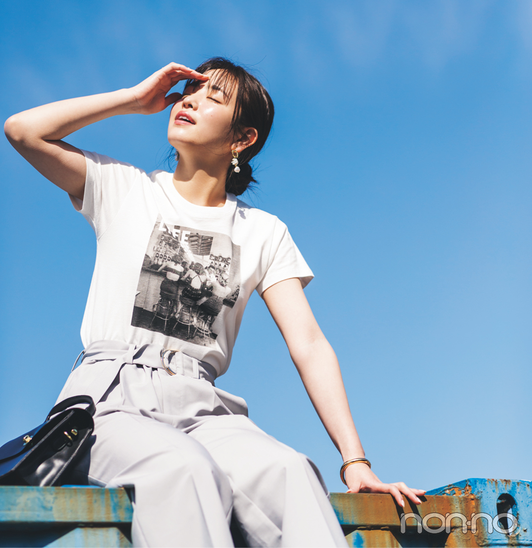 横田真悠が着るMONOTONEフォトTコーデ28