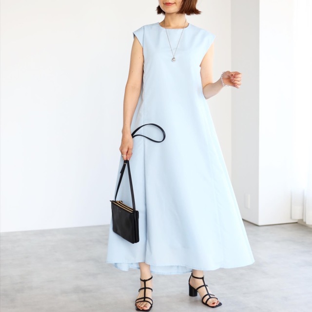 旬のバックリボン ノースリーブワンピース Tomomiyuコーデ ファッション誌marisol マリソル Online 40代をもっとキレイに 女っぷり上々 旬のバックリボン ノースリーブワンピース Tomomiyuコーデ ファッション誌marisol マリソル Online 40代をもっとキレイに 女っぷり上々