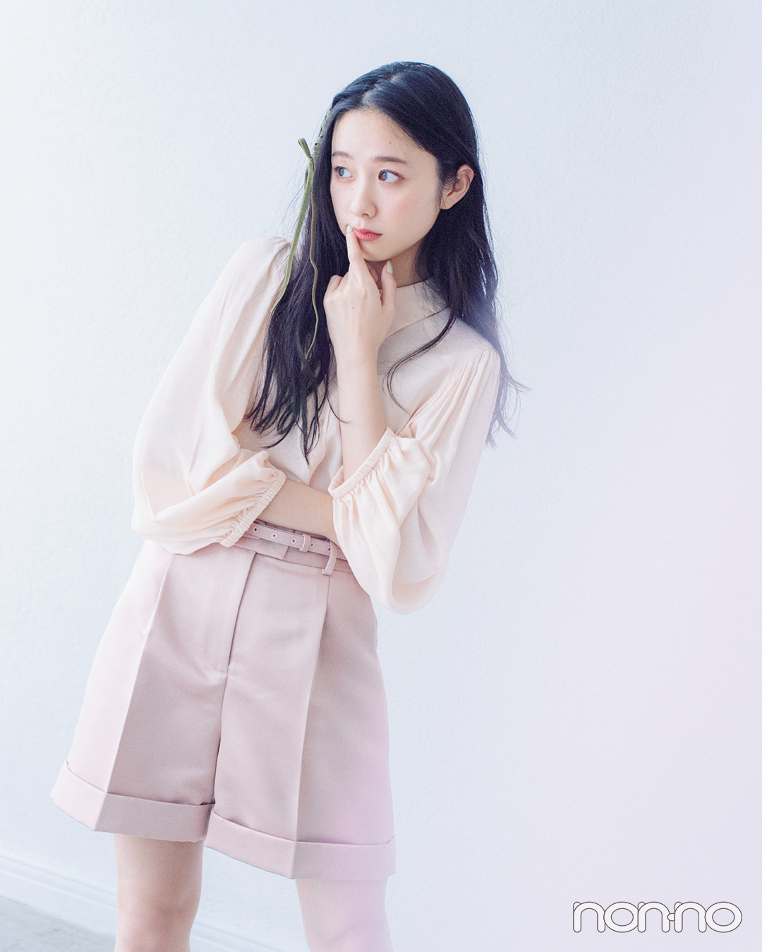 西野七瀬&堀田真由のあいまいカラーコーデ、暖色系はこう着る!_1_7