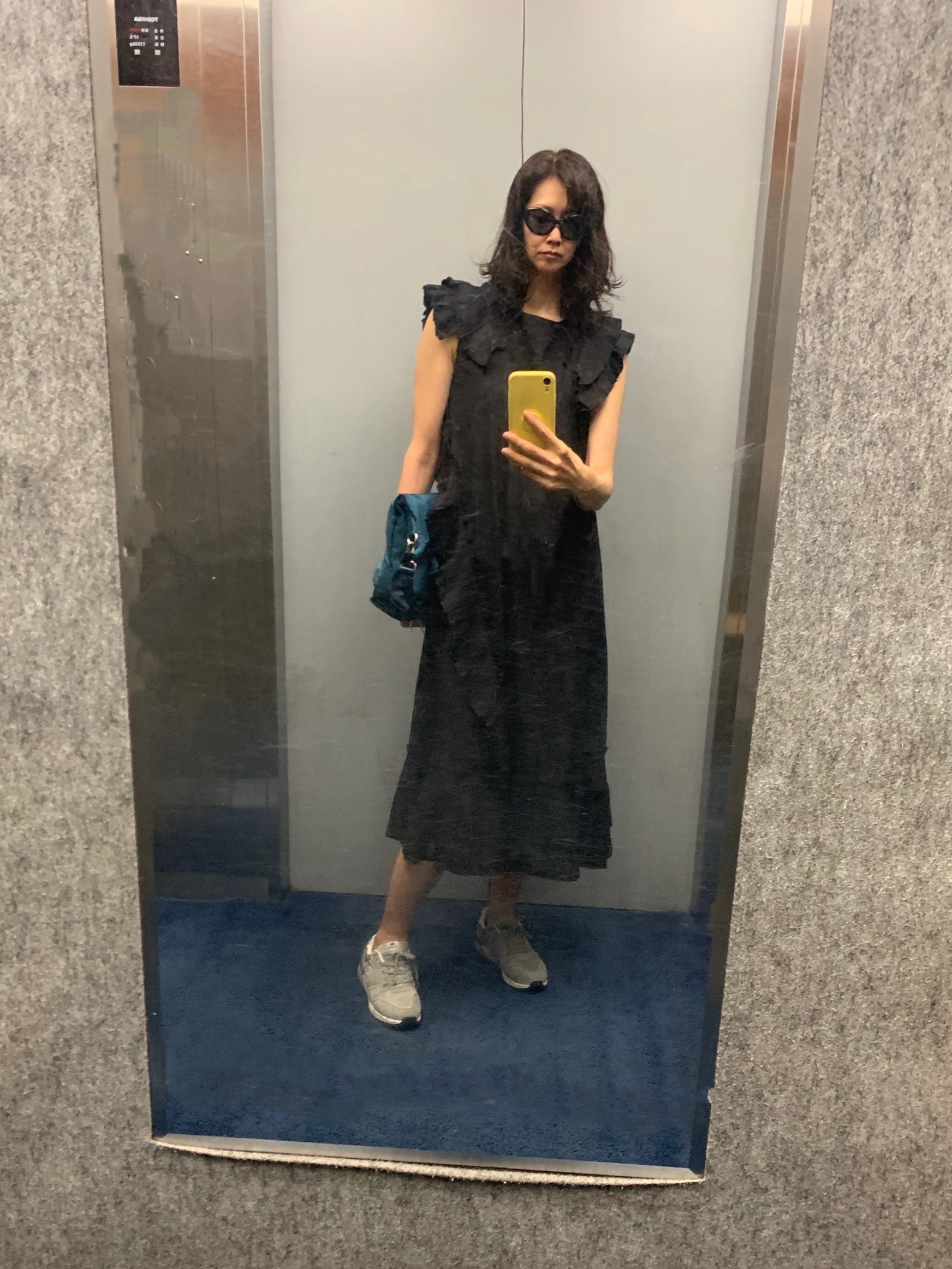 クロの夏ワンピースにスニーカー チームjマダム カッシーのブログ チームjマダムブログ Web Eclat