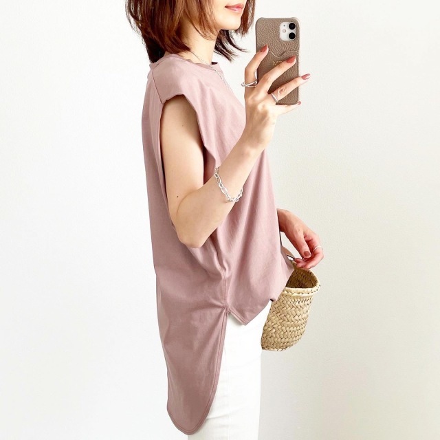 大人にこそ似合う!ノースリーブTシャツ【tomomiyuコーデ】14