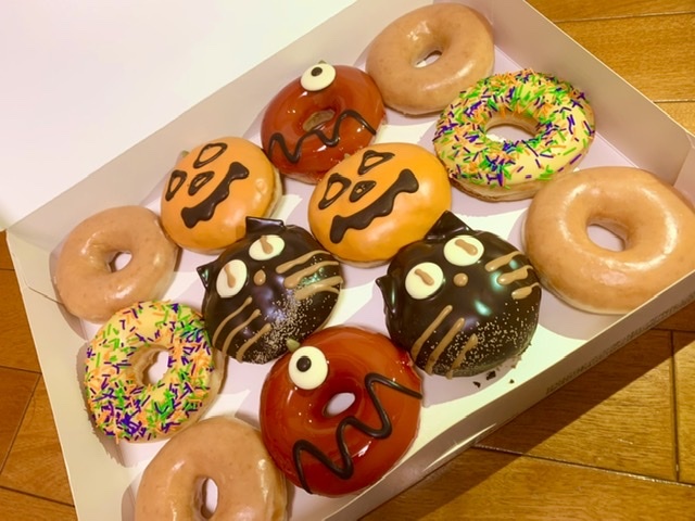 Halloweenドーナツ クリスピークリームドーナツ Non No Web ファッション 美容 モデル情報を毎日お届け