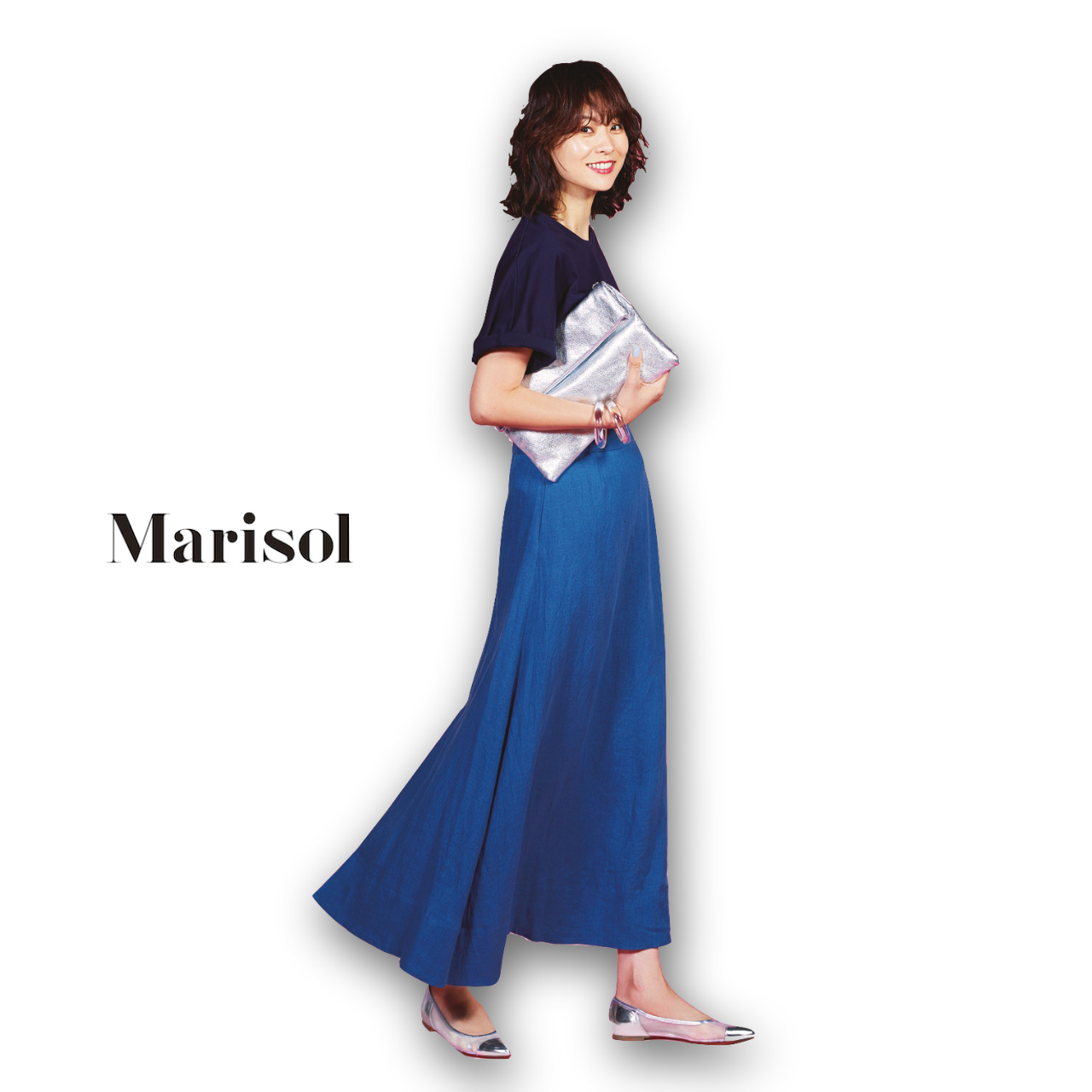 40代ファッション Tシャツ×マキシスカートコーデ