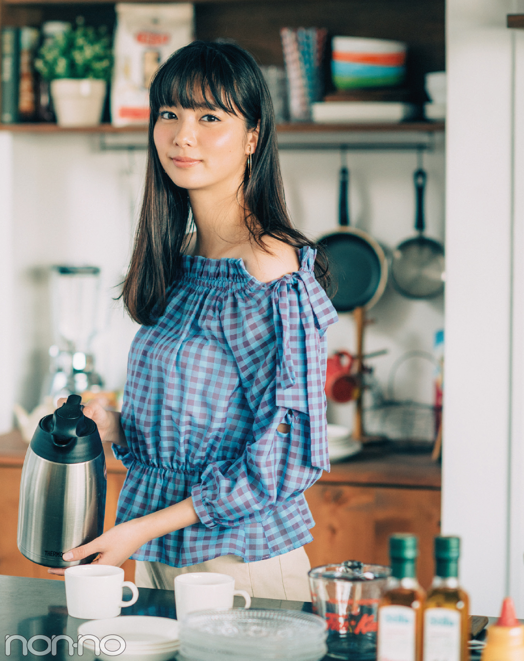着るだけで女子力アップ! 優愛&ふみかのギンガムチェックで色っぽヘルシー_1_1