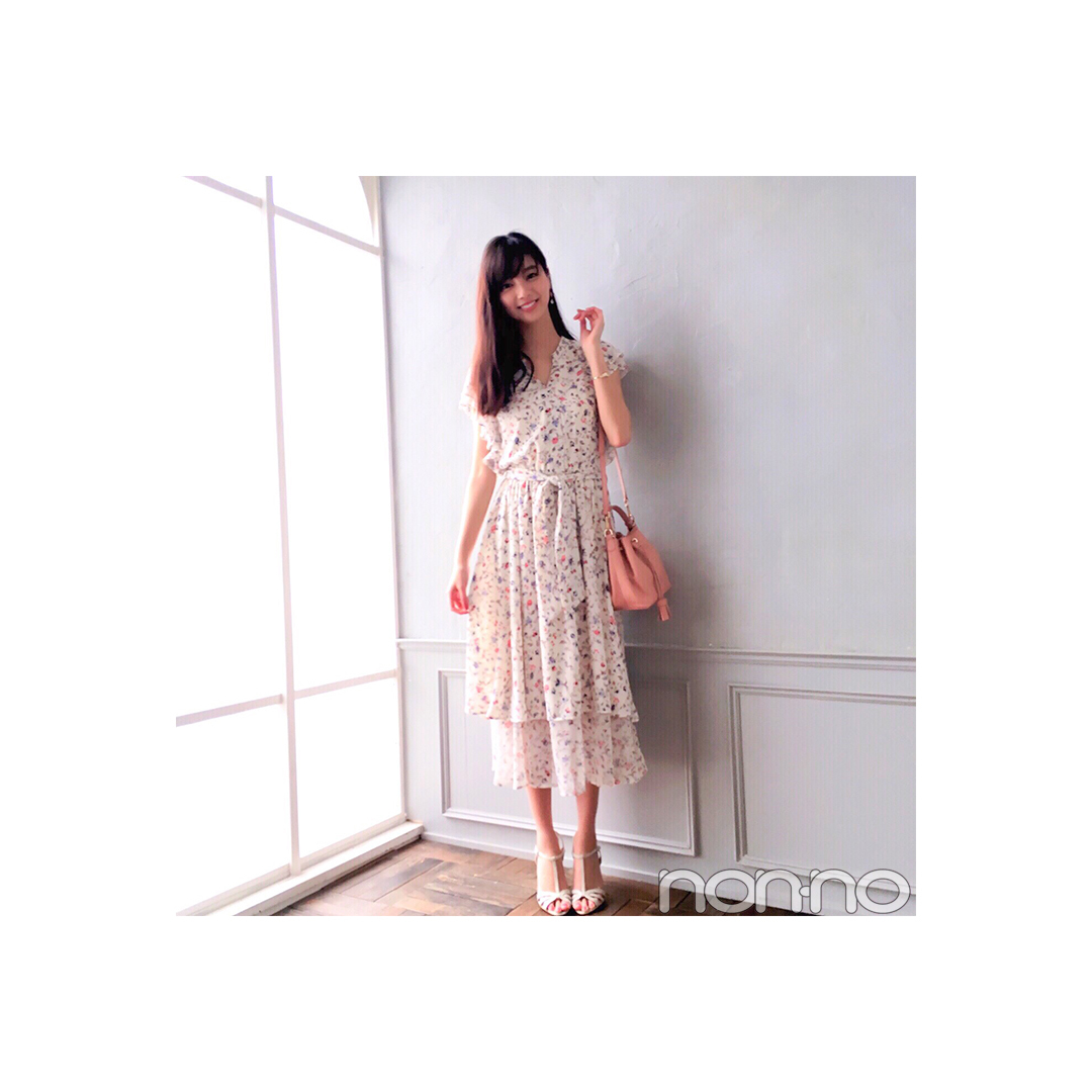 新川優愛はロング丈の花柄ワンピでこなれ感アップ!【毎日コーデ】_1_1