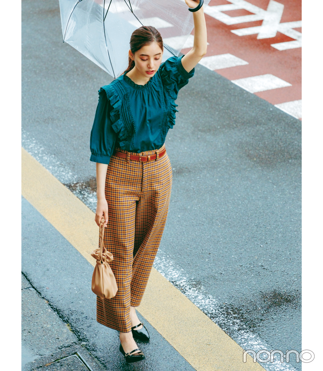 新木優子×新しいこと始まる秋服。「ボウタイとフリルが外せない」_1_3