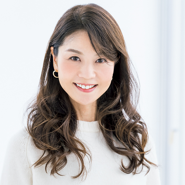 ゴージャスなウェーブロングヘア
