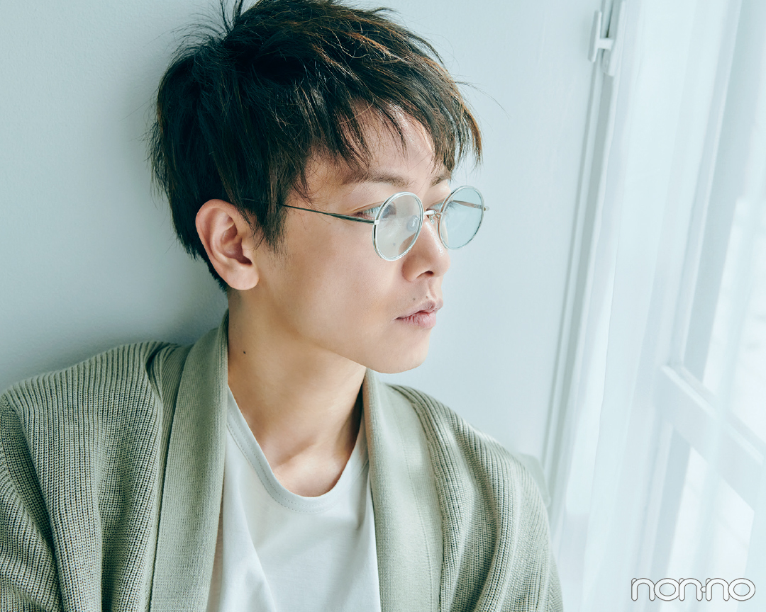 サングラスコーデの佐藤健3