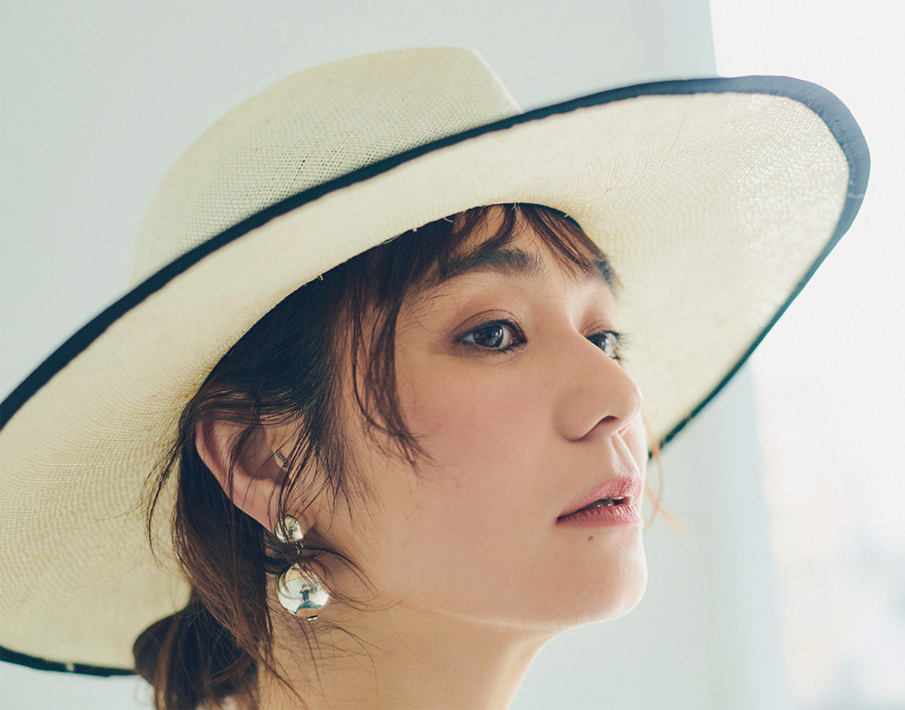 白ハットをかぶった竹下玲奈さん