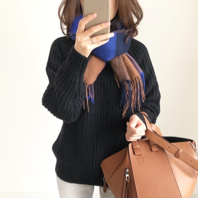 UNIQLO UのローゲージニットBLACK