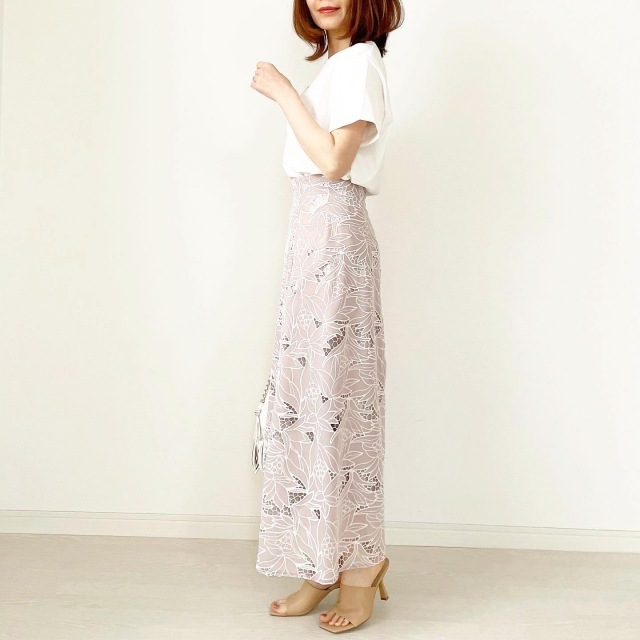 40代にちょうどいい“甘さ”が手に入るスカートの着こなし方は?美女組の最旬スカートコーデまとめ|美女組Pick-up!_1_36