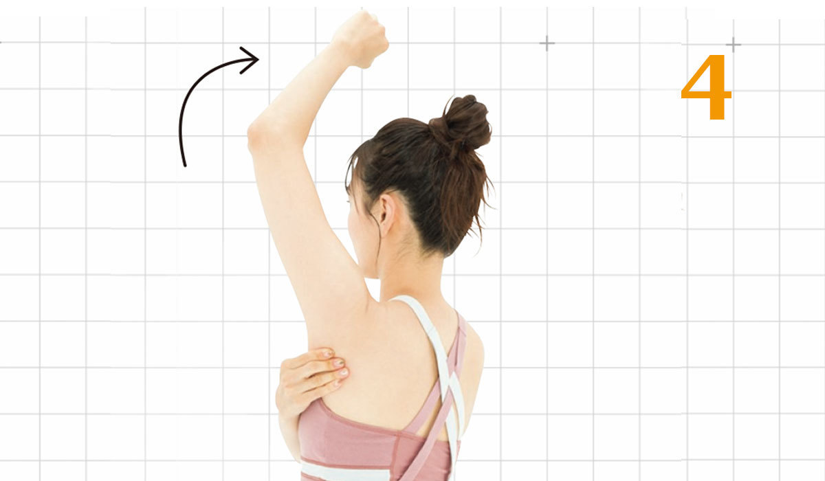 4.そのまま左腕を後ろに1分回す。左右とも行う。