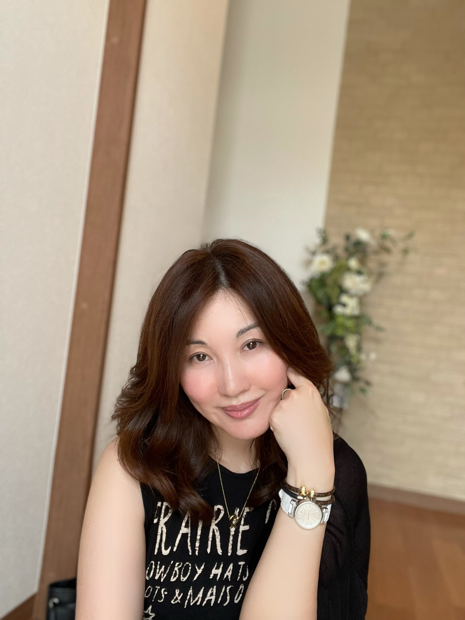 玄関 女性