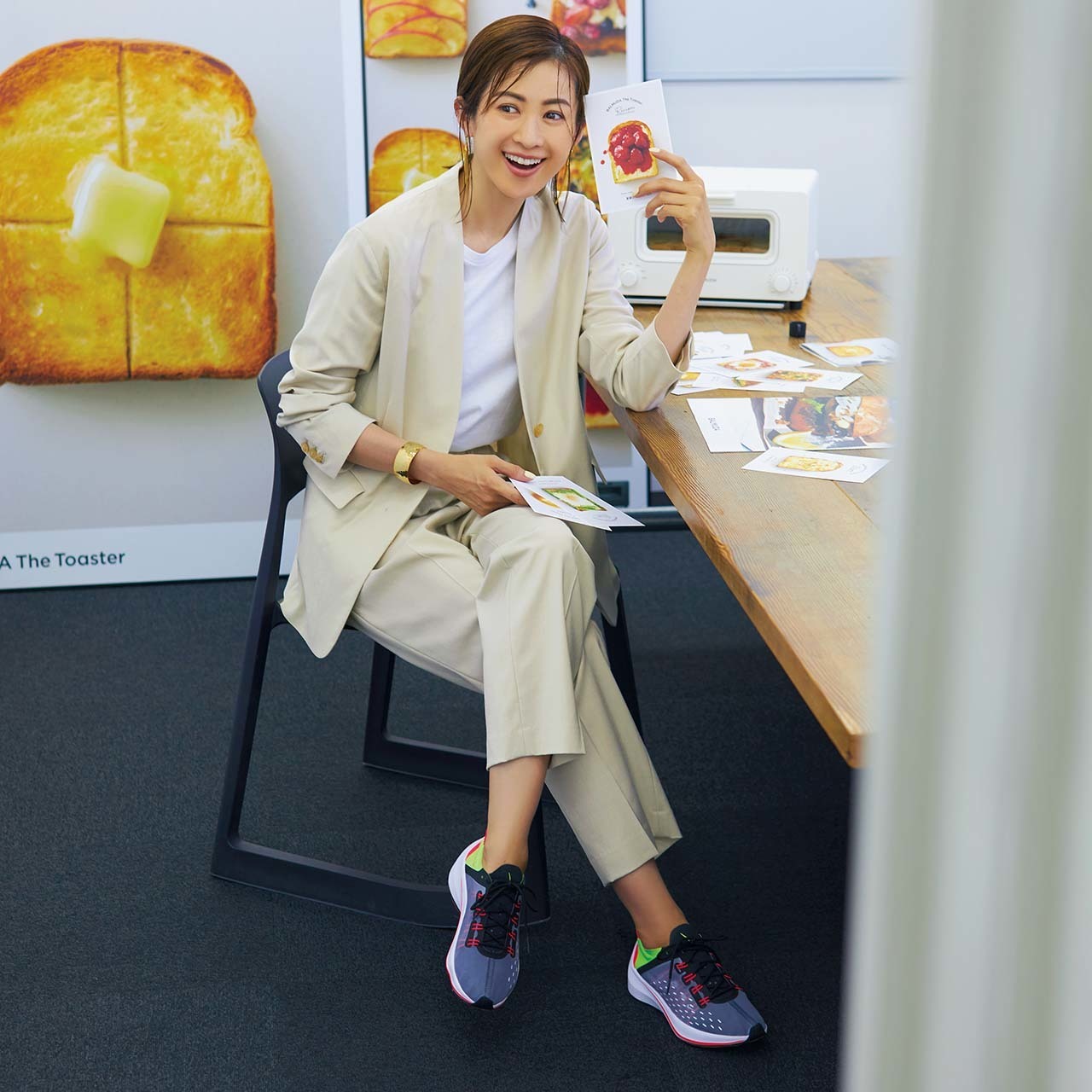 40代をきれいに見せる洗練スタイルが完成 オフィスコーデ記事ランキングtop 18年秋冬ファッション総まとめ ファッション誌marisol マリソル Online 40代をもっとキレイに 女っぷり上々