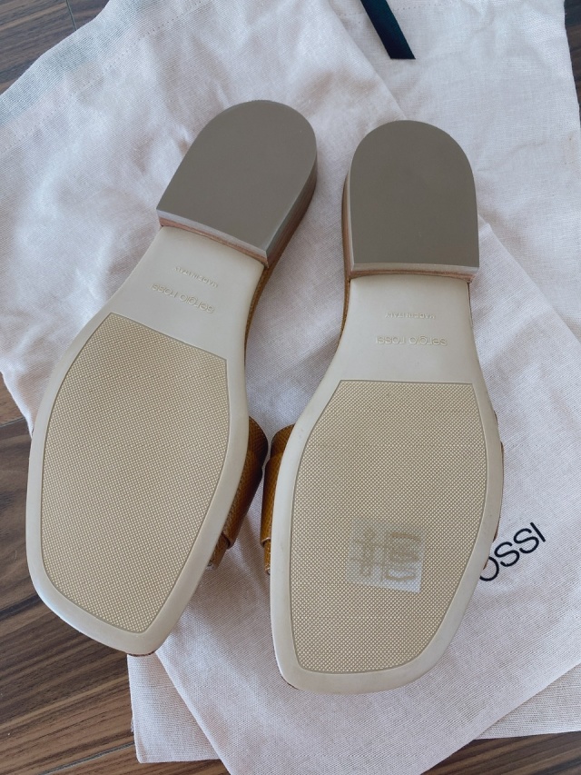 【サンダルblog】セルジオロッシのゴールドサンダル!_1_2