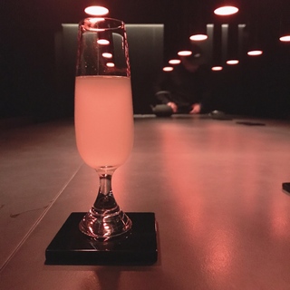 洗練された空間で、「通」な日本酒を。日本酒バー@西麻布_1_1