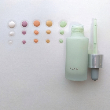 新感覚のベースメイク、RMK カラー ファンデーション