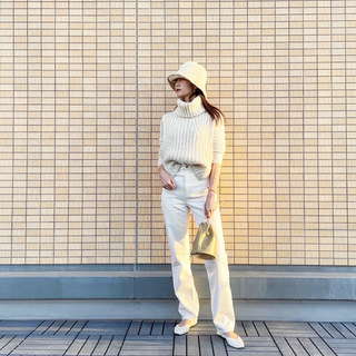 地味じゃないシンプルコーデ の記事一覧 ファッション誌marisol マリソル Online 40代をもっとキレイに 女っぷり上々