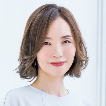 大人ボブのヘアスタイル1 華もあってリフトアップもかなう ひし形ボブ Web Eclat 50代女性のためのファッション ビューティ ライフスタイル最新情報