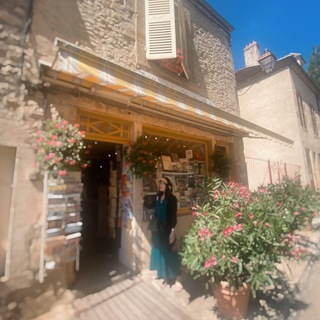 日帰りでフランスの美しい村【Vezelay】へ。愛犬と初めての旅_1_11
