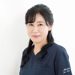 八田真理子先生
