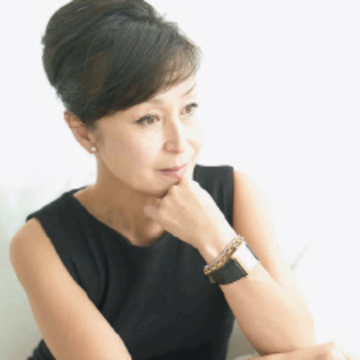 スタイリスト 戸野塚かおる