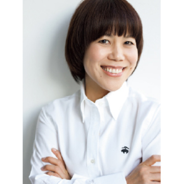 ヘア&メイクアップアーティスト 山本浩未さん