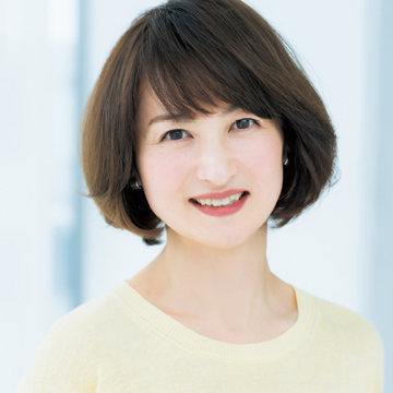 おろし前髪スタイリング3 1 9分け でスタイリッシュにイメチェン Web Eclat 50代女性のためのファッション ビューティ ライフスタイル最新情報