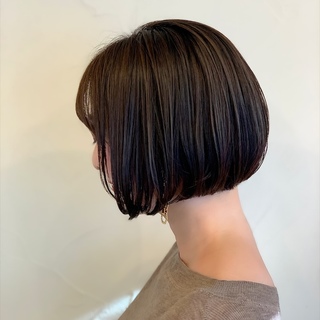 広がりやすいロングパーマはくびれを作ってｉラインに 40代のロングヘア ファッション誌marisol マリソル Online 40代 をもっとキレイに 女っぷり上々