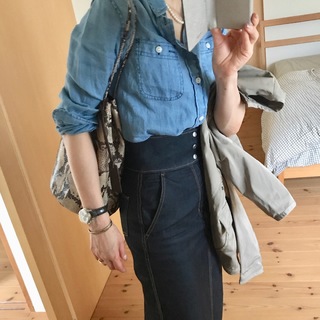 デニムスカート の記事一覧 ファッション誌marisol マリソル Online 40代をもっとキレイに 女っぷり上々